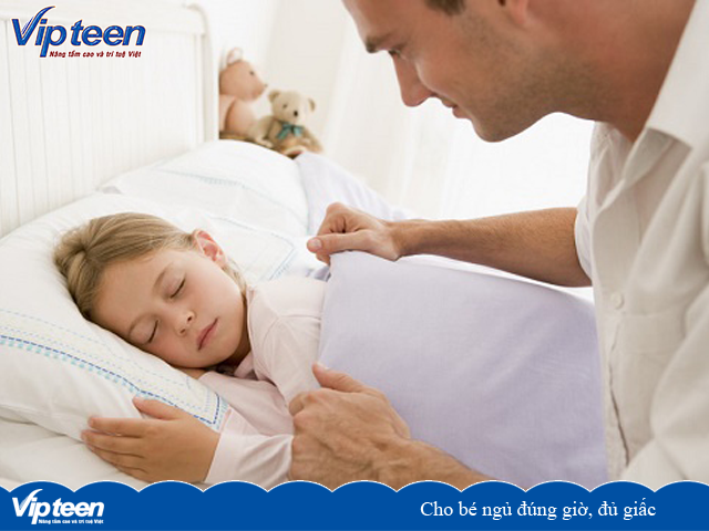 Cho bé ngủ đúng giờ, đủ giấc giúp tăng chiều cao